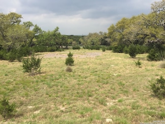 325 Vista View Rd, Boerne, TX 78006