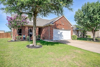 1121 Mourning Dove Dr, Burleson, TX 76028
