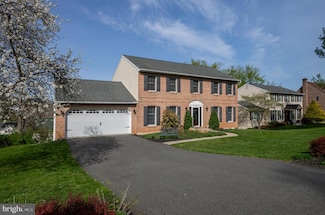 43 Estates Dr, Reading, PA 19606