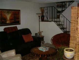 50 Meadow St Unit 93, Amherst, MA 01002