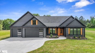 1155 Goodjoin Rd, Campobello, SC 29322