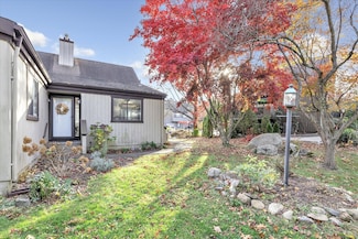 516 Opa Ln Unit A, Stratford, CT 06614