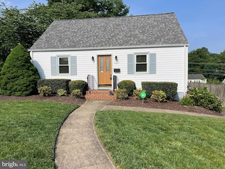 5626 Tremont Dr, Alexandria, VA 22303