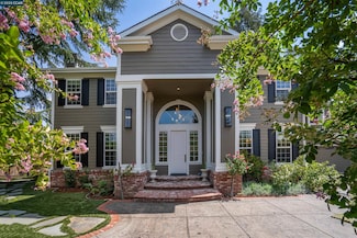 736 Hutchinson Rd, Walnut Creek, CA 94598