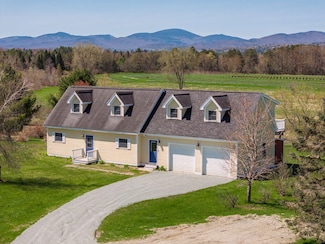 147 Gray Farm Rd, Morrisville, VT 05661