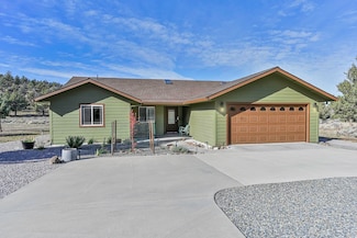 14207 Mountain Wood Dr, Weed, CA 96094