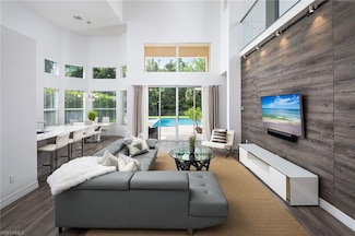 6816 Del Mar Terrace, Naples, FL 34105