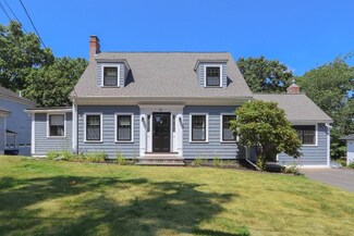 31 Parkside Cir, Braintree, MA 02184