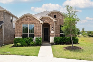 734 Village Green Dr, Argyle, TX 76226
