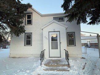 423 2nd St SE, Stanley, ND 58784