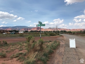 400 S River View Rd (300 E) E, Torrey, UT 84775