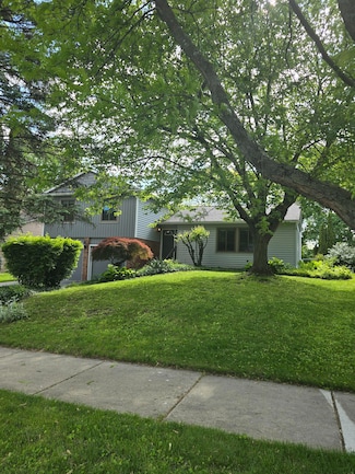 2125 Ardenne Dr, Ann Arbor, MI 48105