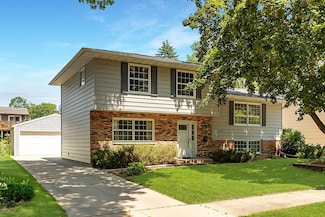 2026 Northgate Ct NW, Rochester, MN 55901