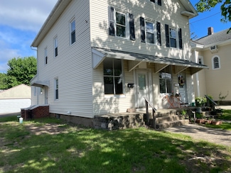222 N Cherry St, Wallingford, CT 06492