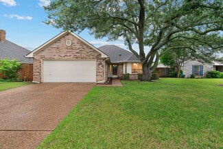 7724 Harmony Dr, Fort Worth, TX 76133