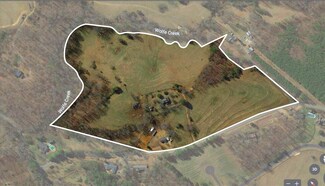 117 Red Barn Rd, Landrum, SC 29356