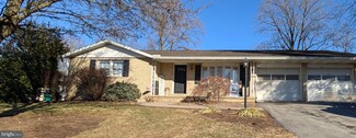 860 Brandon Dr, Chambersburg, PA 17201