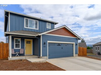 301 NW Hope Ct, Willamina, OR 97396