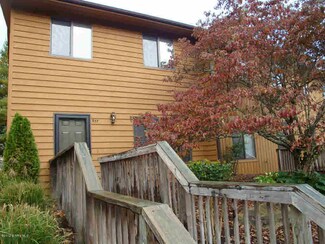 937 Lora Ln, Blacksburg, VA 24060