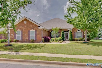 112 Autumn Cove Dr, Madison, AL 35756