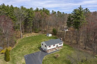 10 Franklin Dr, Tyngsboro, MA 01879