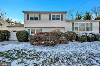 21 Allen Ln, Lawrence Township, NJ 08648