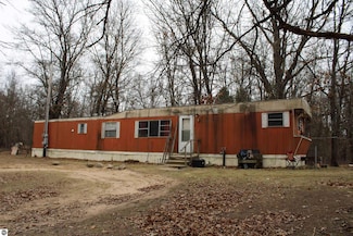 1582 215th Ave, Morley, MI 49336