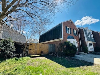 5613 Gates Landing Rd, Virginia Beach, VA 23464