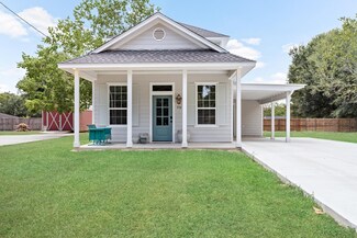 336 Lake St, Bridge City, TX 77611