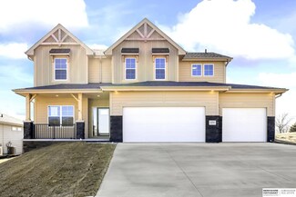 18361 Merion Dr, Omaha, NE 68136