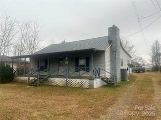 190 Cedar Valley Rd, Hudson, NC 28638