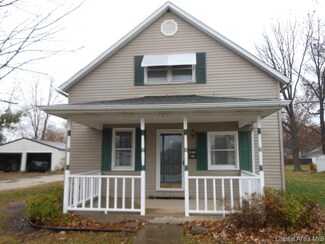 421 S Springfield St, Virden, IL 62690