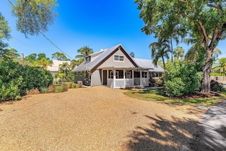 936 SW Rustic Cir, Stuart, FL 34997