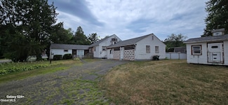 31 Kellogg Rd, Stillwater, NY 12170