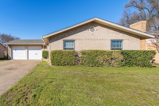 2817 Winslow St, Irving, TX 75062