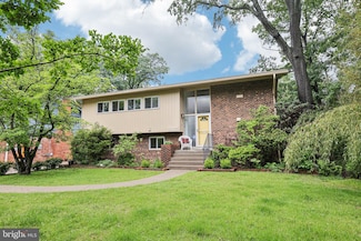 5417 Gary Place, Alexandria, VA 22311