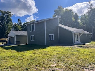 3349 Lakeshore Dr, Sault Sainte Marie, MI 49783