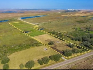 11351 Gulfway Dr, Port Acres, TX 77640