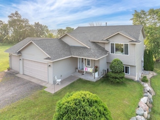 919 189th Ave, New Richmond, WI 54017