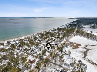 2 Dune Ave, Saco, ME 04072