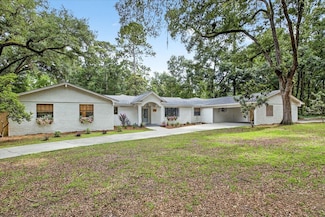 3653 Westmoreland Dr, Tallahassee, FL 32303