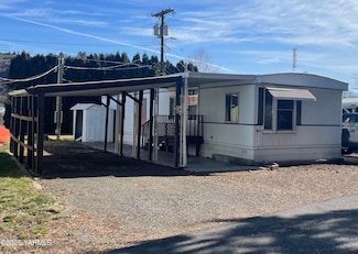 451 Pence Rd Unit 36, Yakima, WA 98908