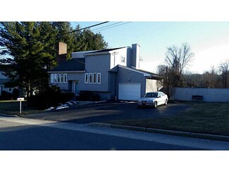 22 Hope Hill Terrace, Cranston, RI 02921