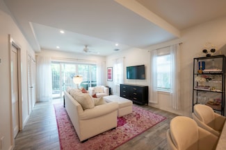1028 Truman Ave, Key West, FL 33040