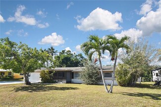 2203 Santiago Ave, Fort Myers, FL 33905