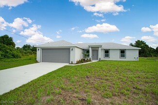3010 62nd St W, Lehigh Acres, FL 33971