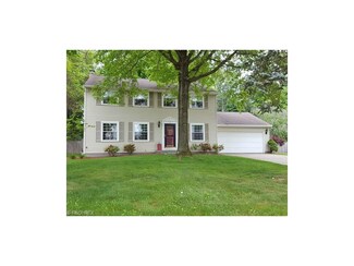 75 River Park Blvd, Munroe Falls, OH 44262