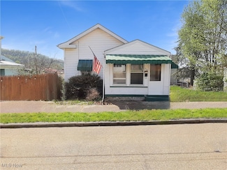 512 W Vine St, Martins Ferry, OH 43935