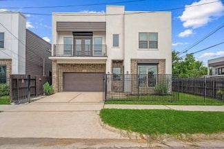 1804 Schweikhardt St, Houston, TX 77020