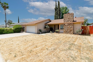2621 Dels Ln, Turlock, CA 95382